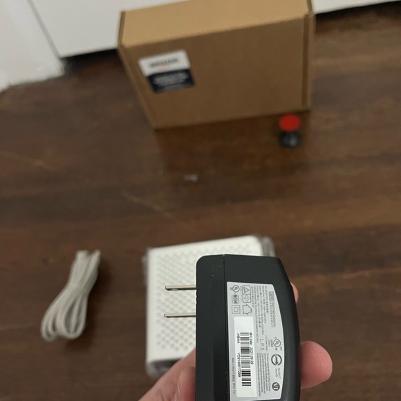 Arris WiFi Router surfboard - Picture 6 of 6